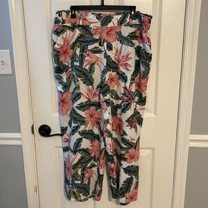 Beautiful floral pants XL